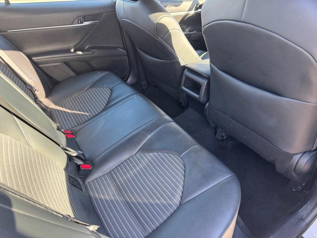 Toyota Camry SE 2024