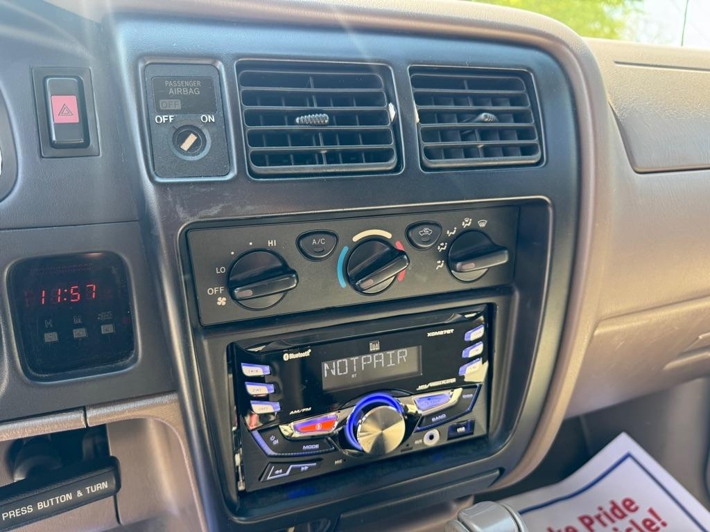 Toyota Tacoma PreRunner Xtracab 2WD 2002