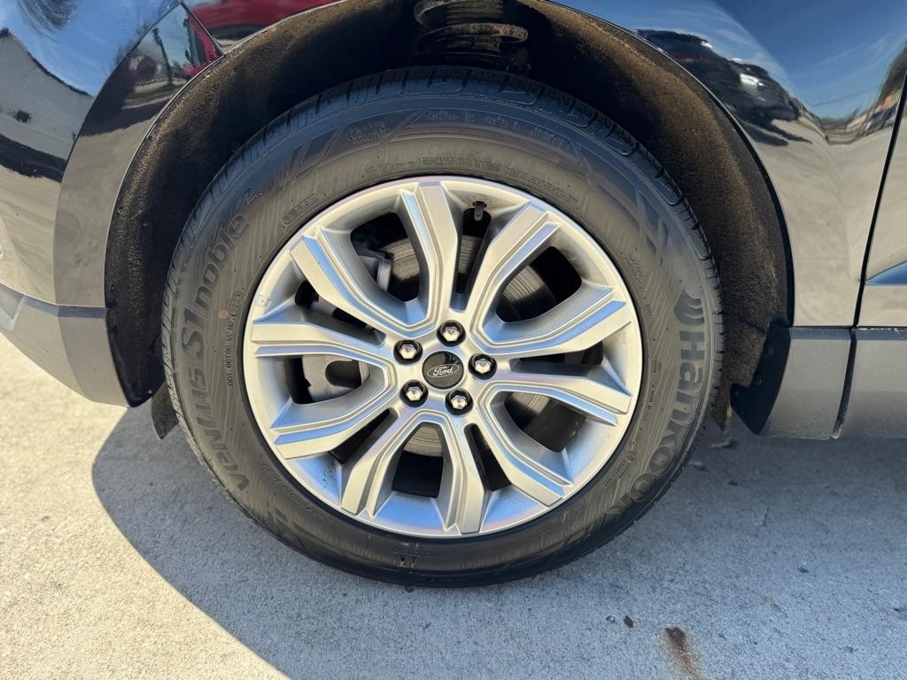 Ford Edge Titanium 2023