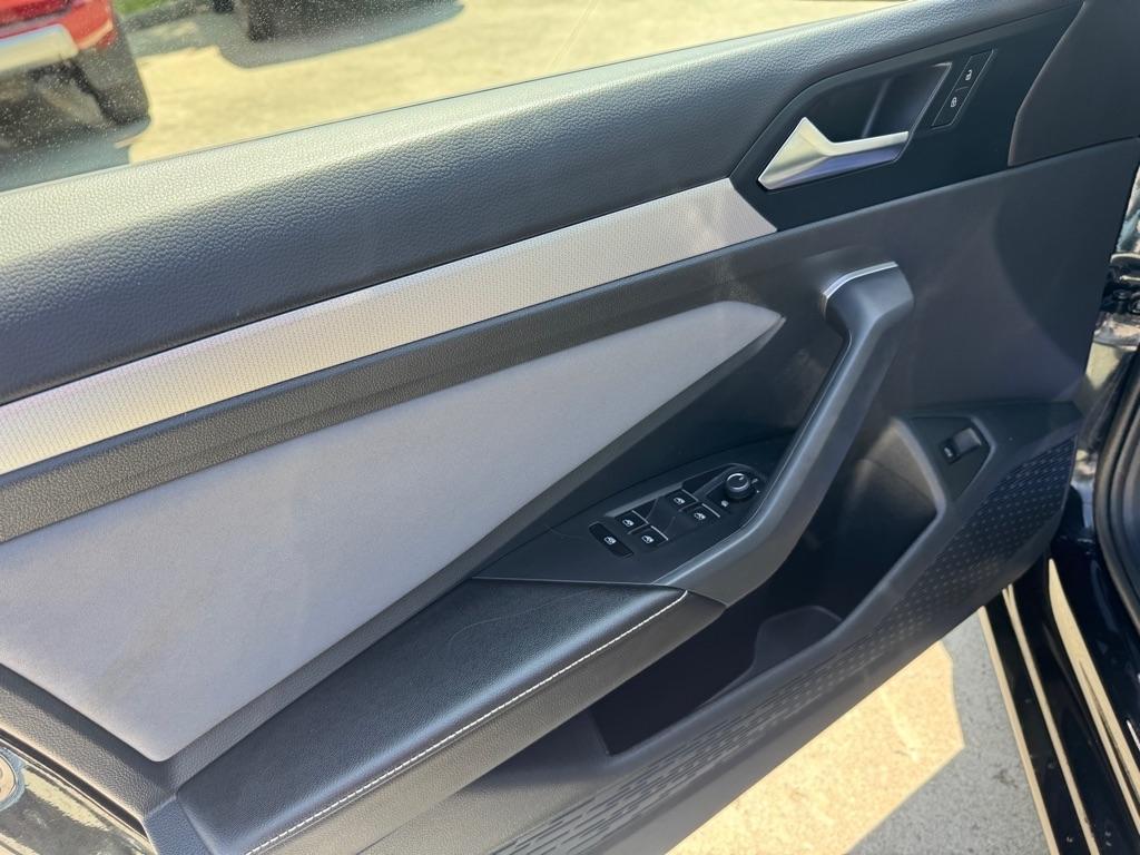 Volkswagen Jetta  2025