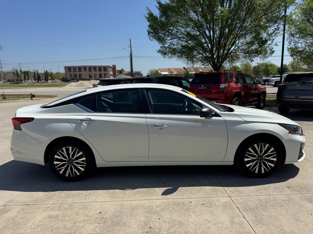 Nissan Altima 2.5 SV 2025