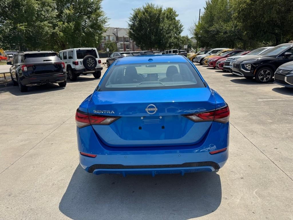 Nissan Sentra SV 2025