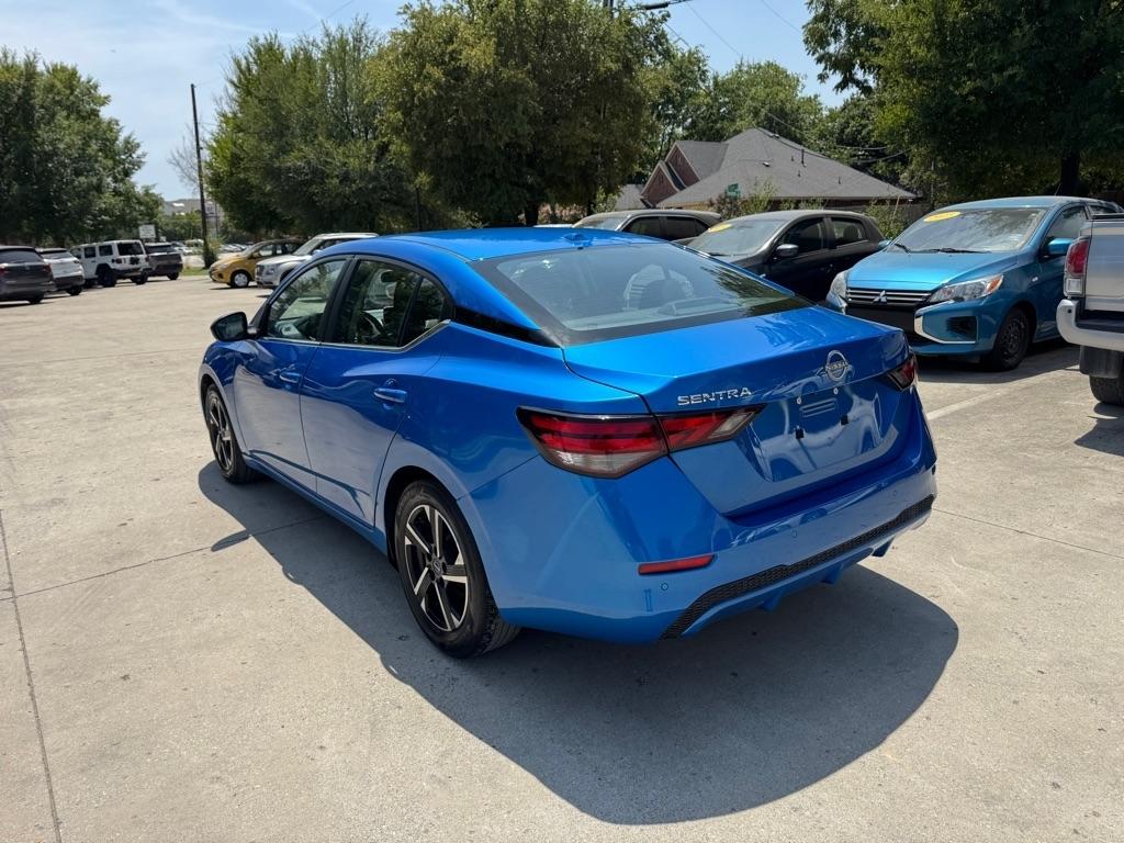 Nissan Sentra SV 2025