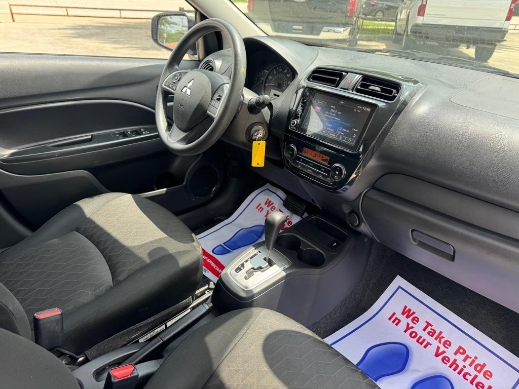 Mitsubishi Mirage ES 5M 2024