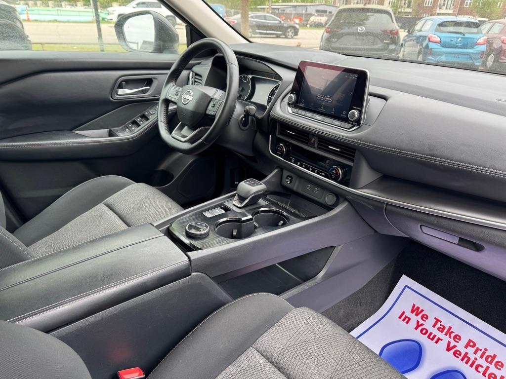 Nissan Rogue SV AWD 2025