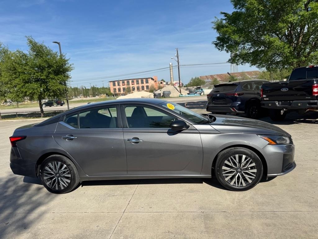 Nissan Altima 2.5 SV 2024