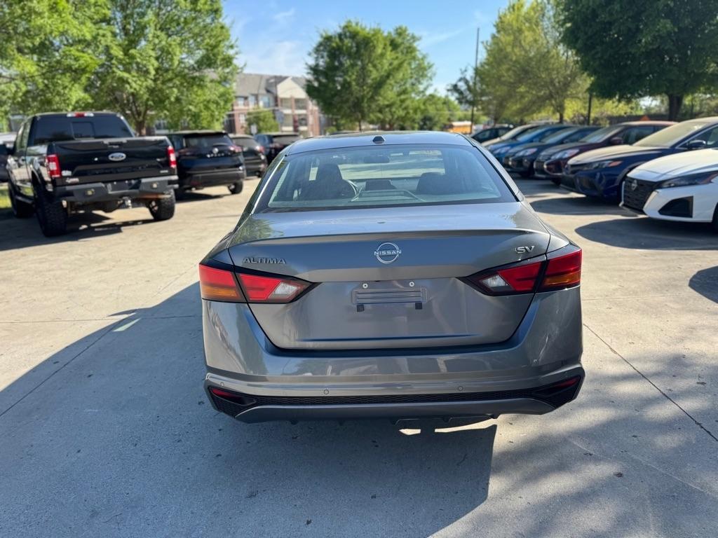 Nissan Altima 2.5 SV 2024