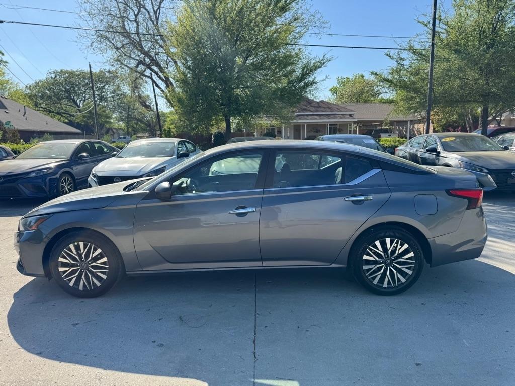 Nissan Altima 2.5 SV 2024