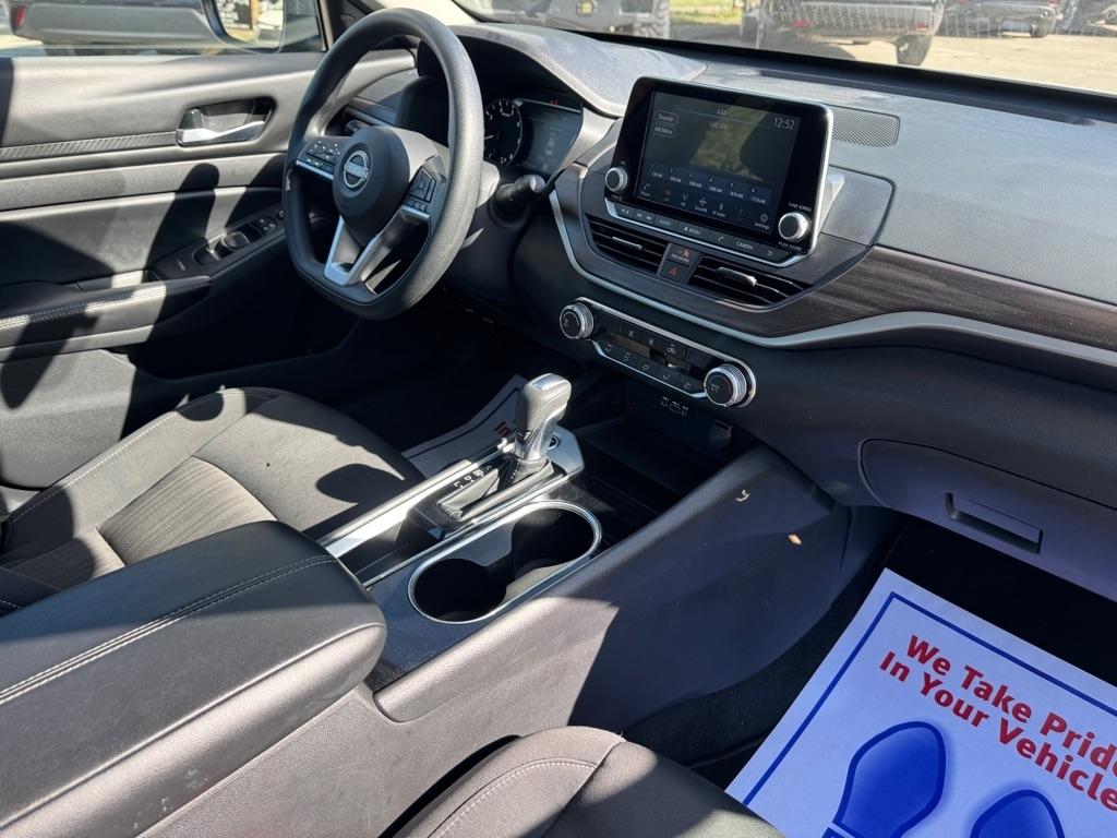 Nissan Altima 2.5 SV 2024