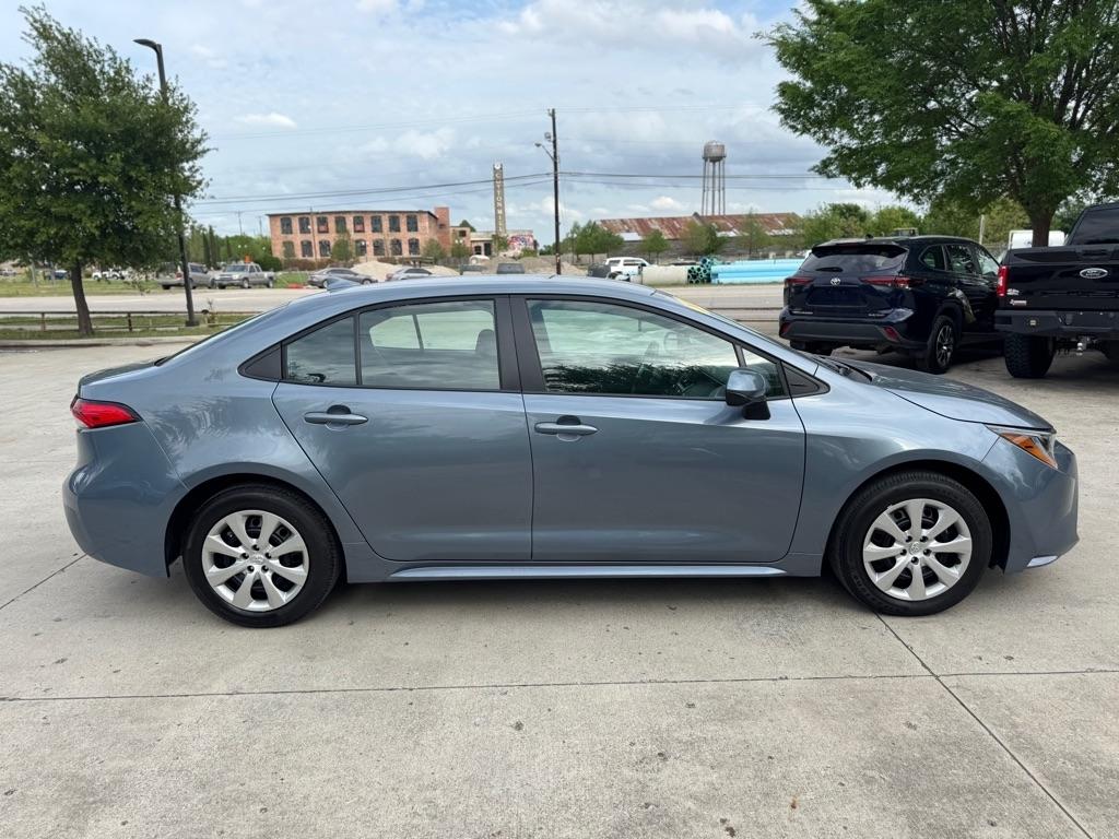 Toyota Corolla LE 2026