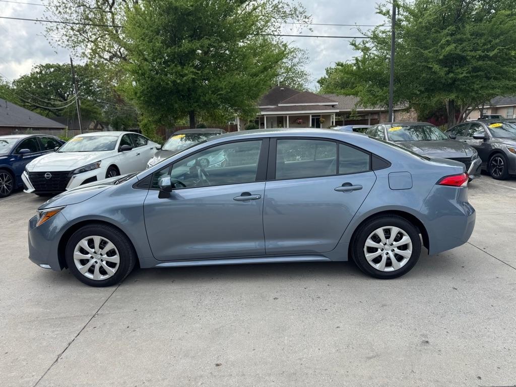 Toyota Corolla LE 2026