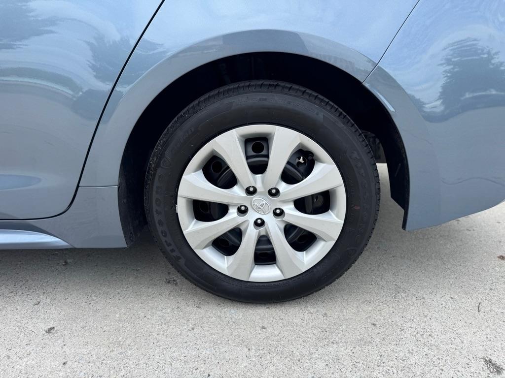 Toyota Corolla LE 2026