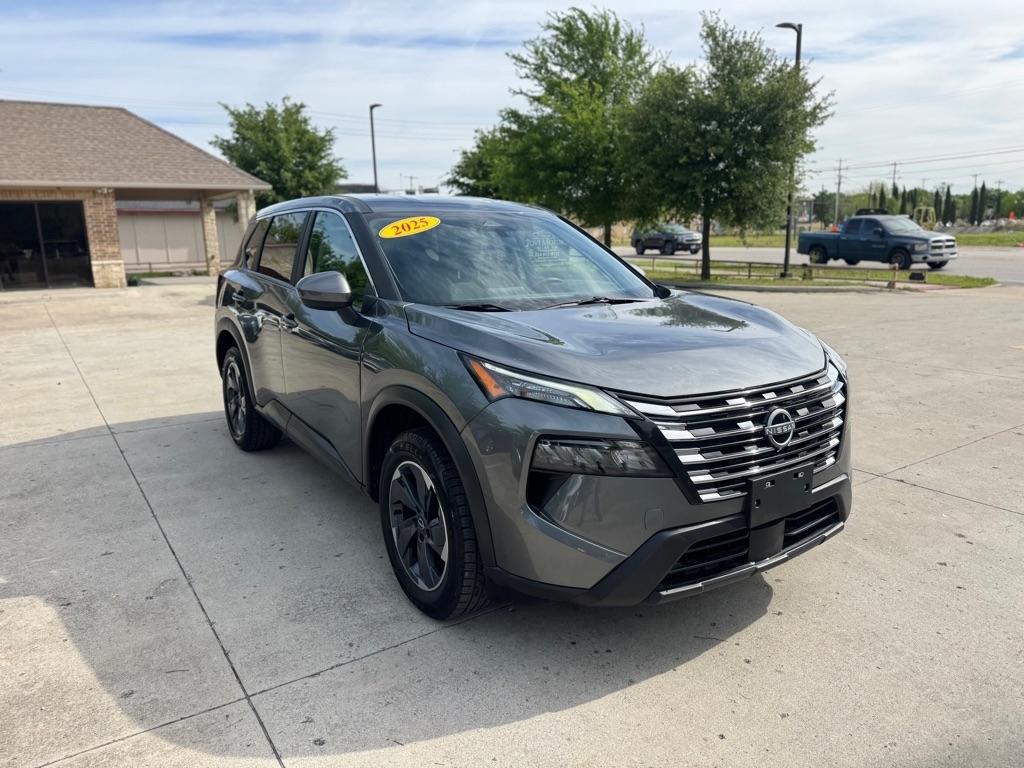 Nissan Rogue SV 2025