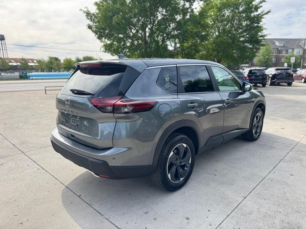 Nissan Rogue SV 2025