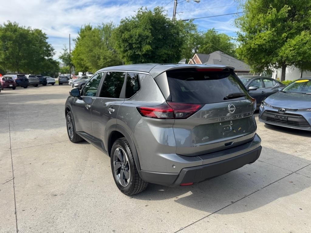 Nissan Rogue SV 2025