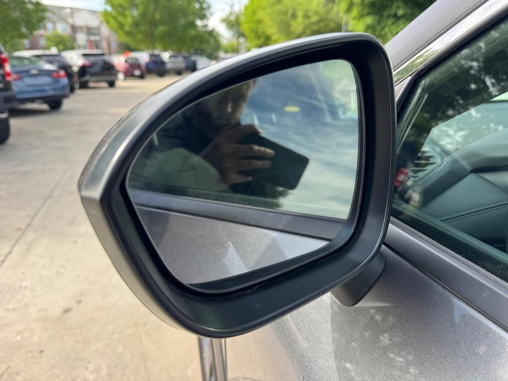 Nissan Rogue SV 2025