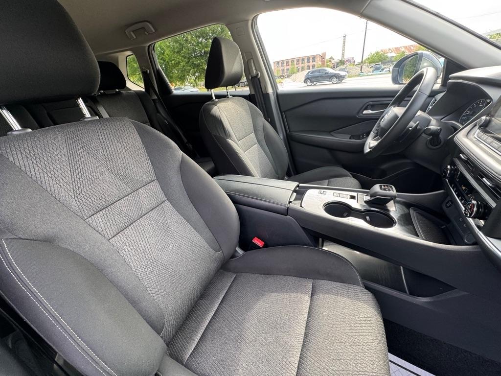 Nissan Rogue SV 2025