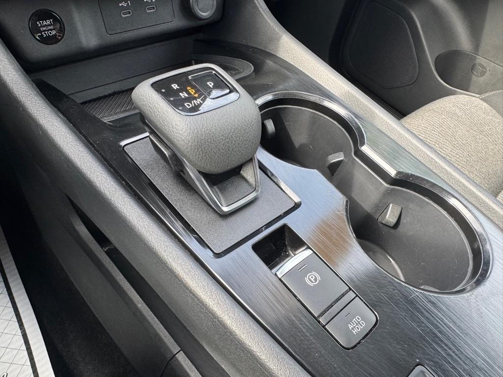 Nissan Rogue SV 2025