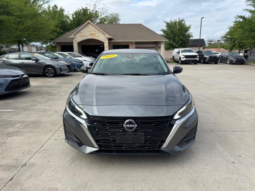 Nissan Altima 2.5 SV 2025