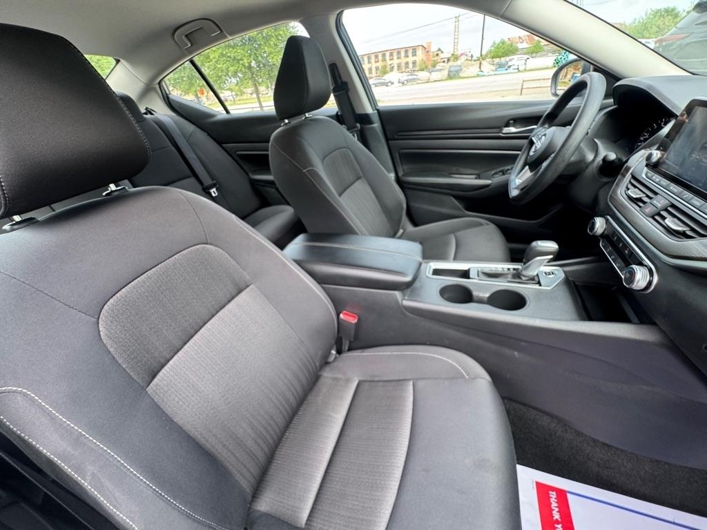 Nissan Altima 2.5 SV 2025