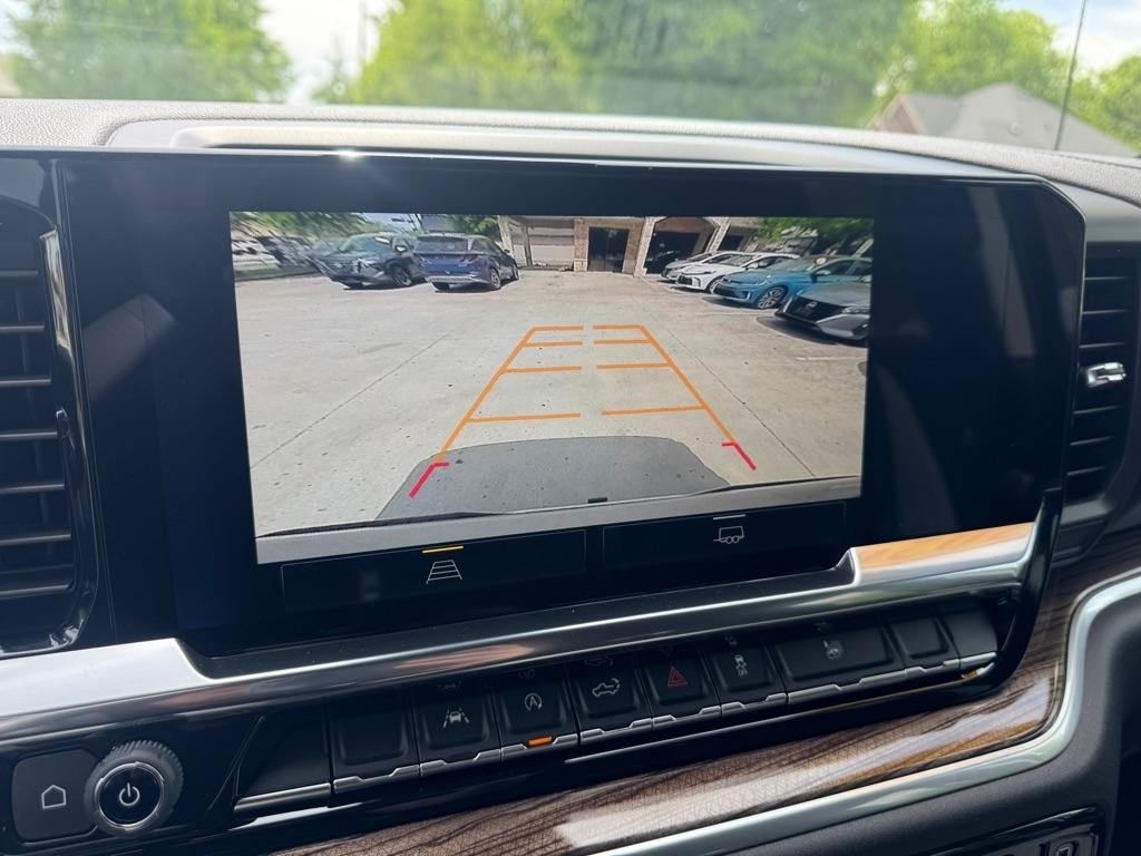 Chevrolet Silverado 1500 LT Crew Cab 4WD 2026