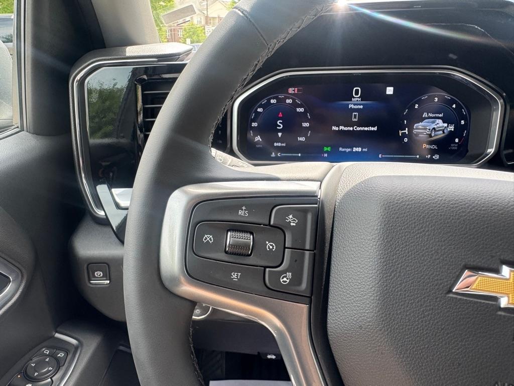 Chevrolet Silverado 1500 LT Crew Cab 4WD 2026