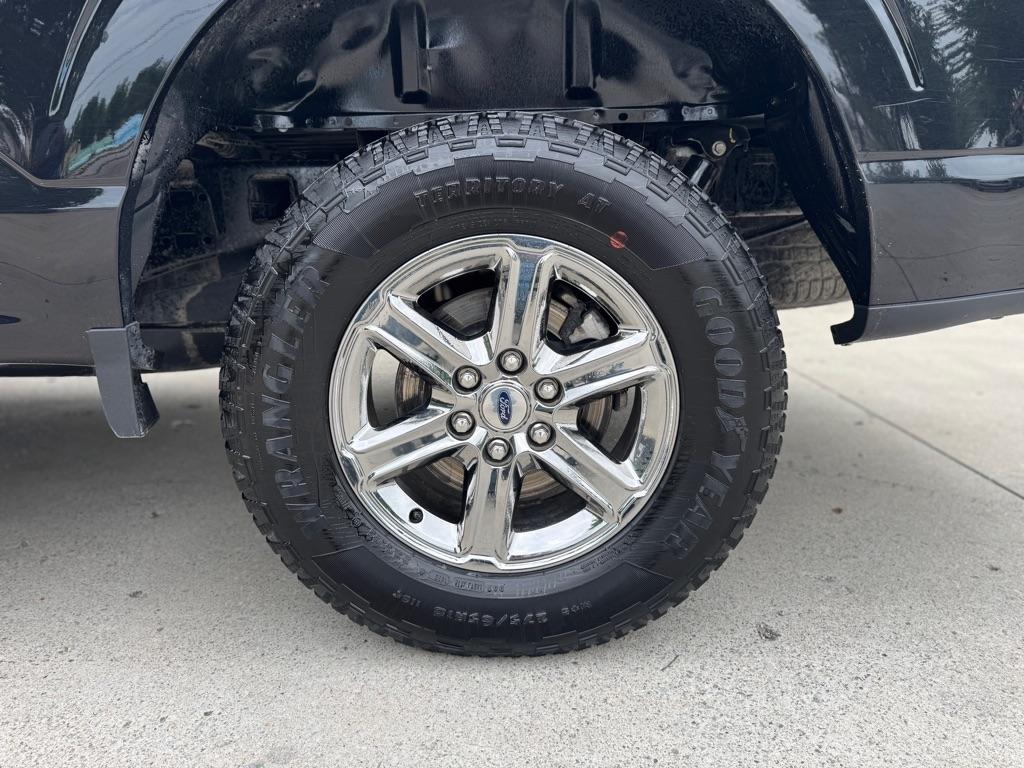 Ford F-150 XLT SuperCrew 4WD 2025