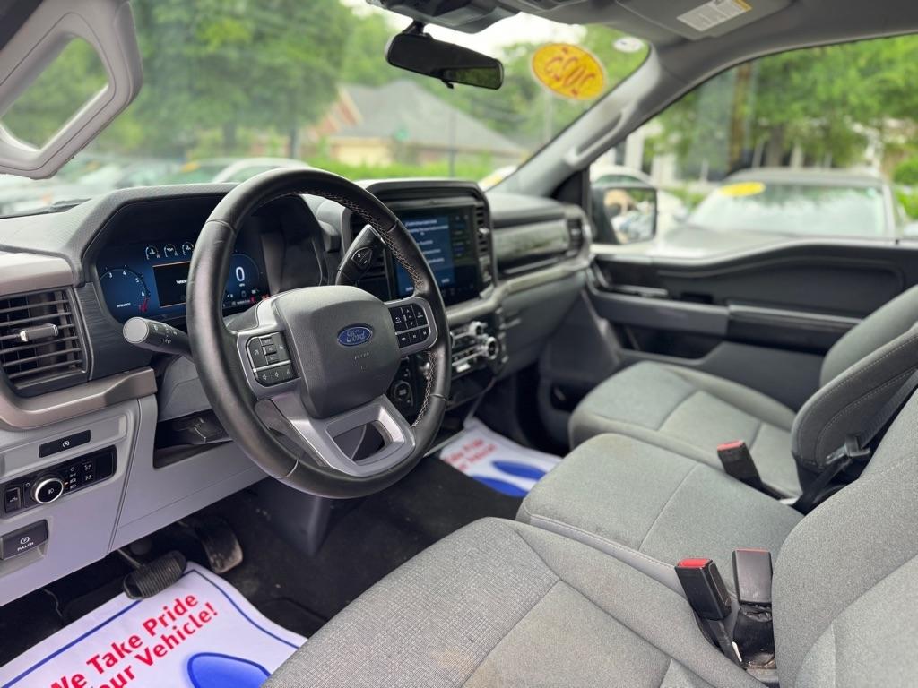 Ford F-150 XLT SuperCrew 4WD 2025