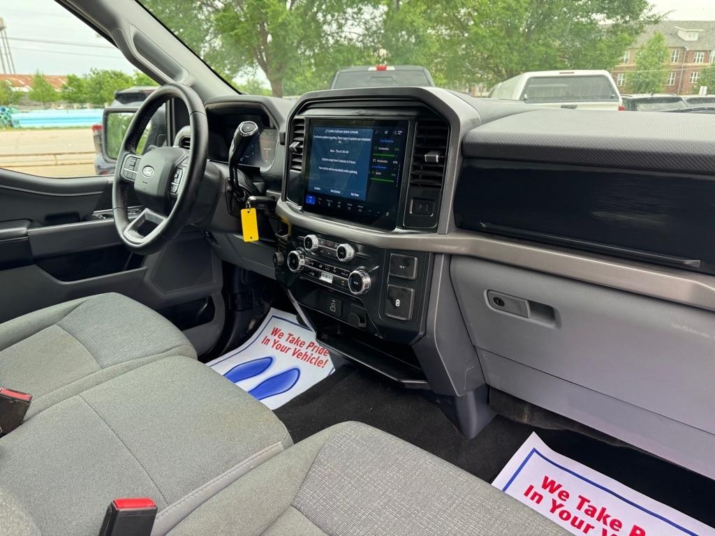 Ford F-150 XLT SuperCrew 4WD 2025