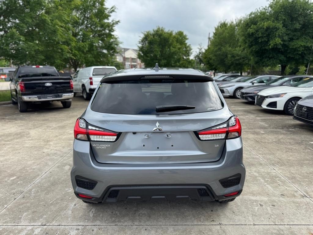 Mitsubishi Outlander Sport 2.0 ES 4WD 2026