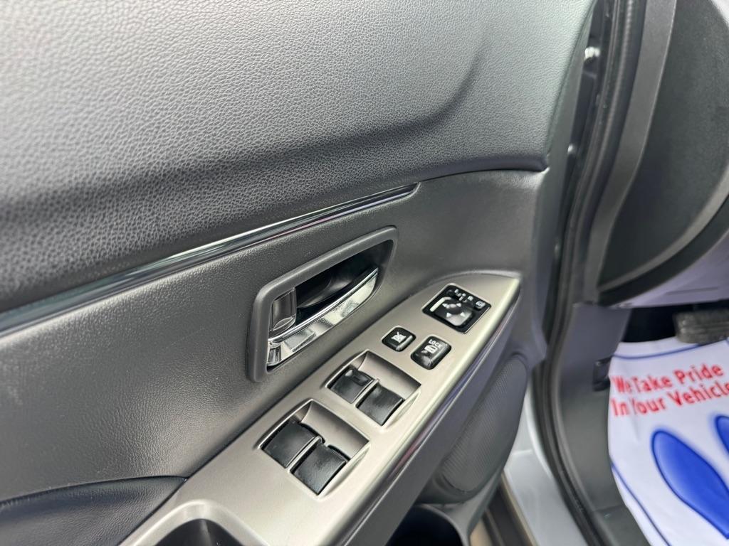 Mitsubishi Outlander Sport 2.0 ES 4WD 2026