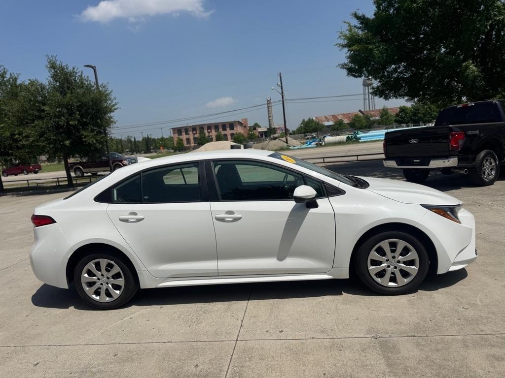 Toyota Corolla LE 2024