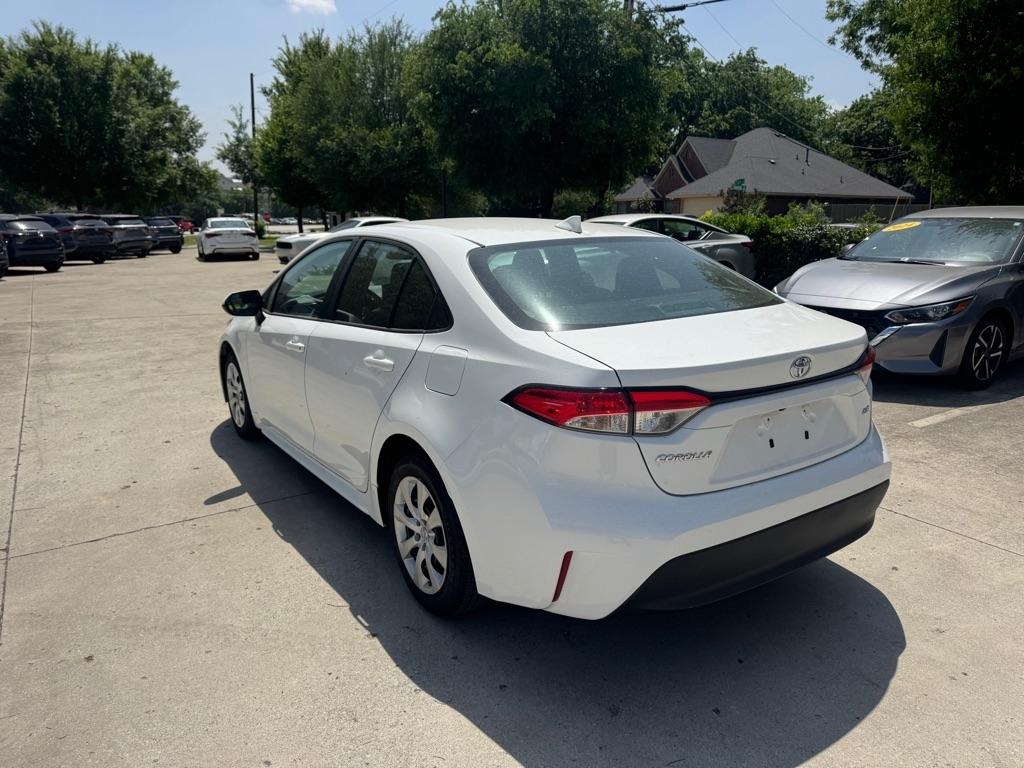 Toyota Corolla LE 2024