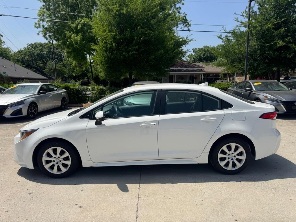 Toyota Corolla LE 2024