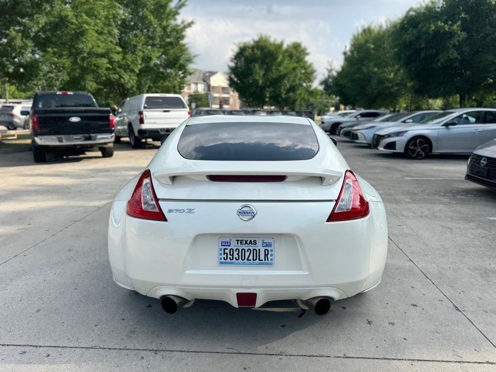 Nissan Z 370Z Coupe 7AT 2016