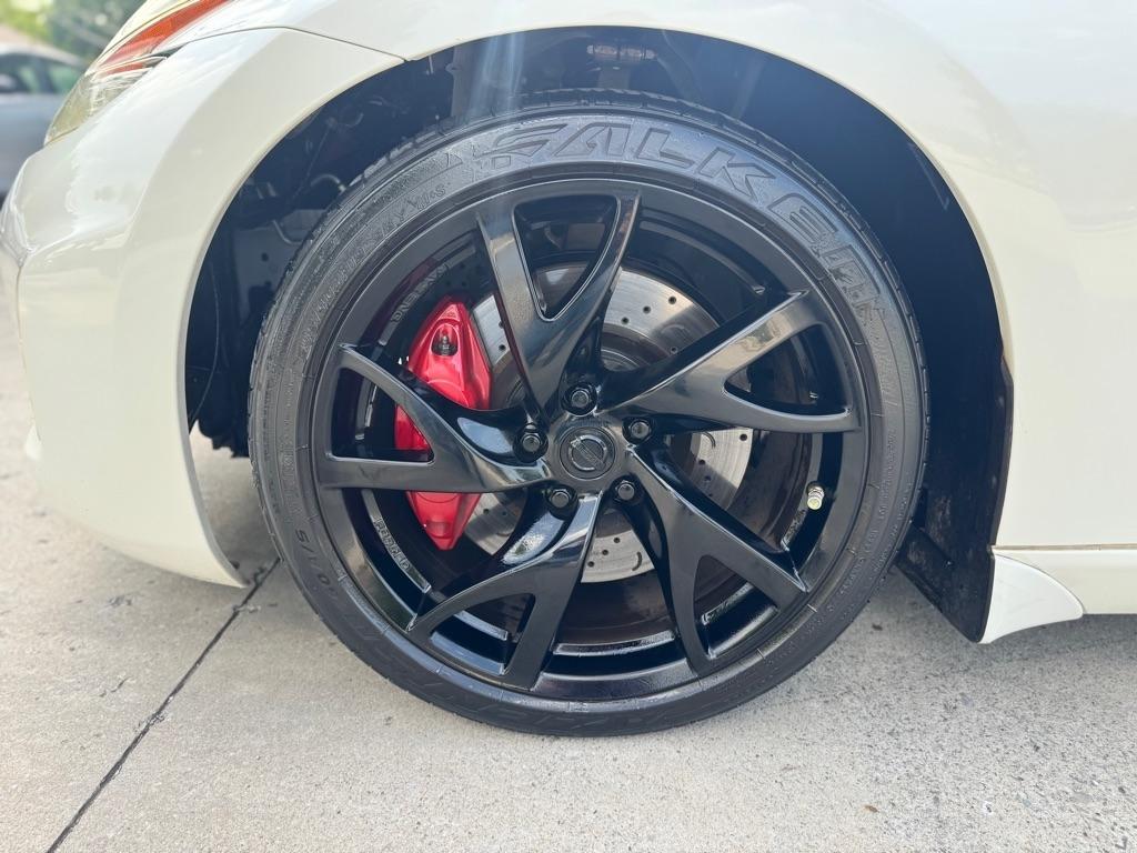 Nissan Z 370Z Coupe 7AT 2016