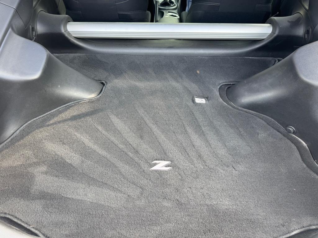 Nissan Z 370Z Coupe 7AT 2016