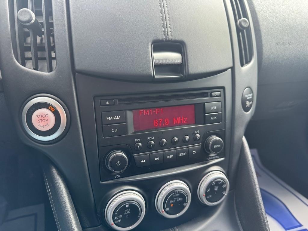 Nissan Z 370Z Coupe 7AT 2016