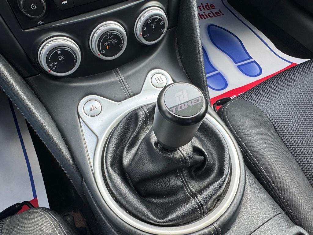 Nissan Z 370Z Coupe 7AT 2016