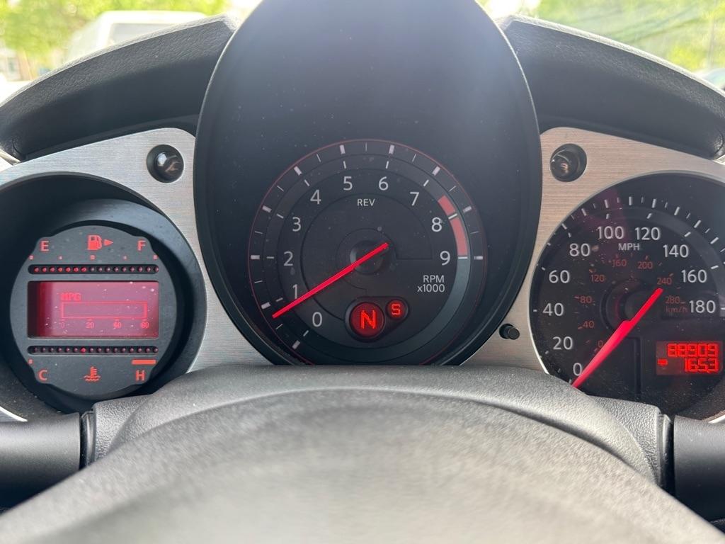 Nissan Z 370Z Coupe 7AT 2016