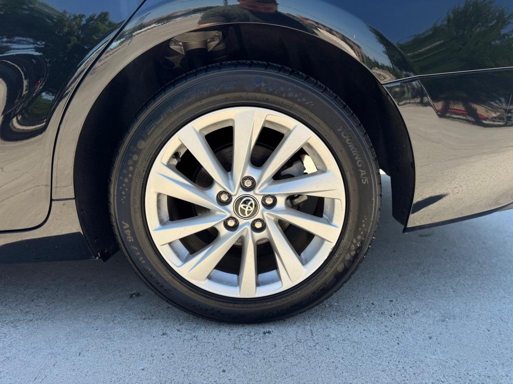 Toyota Camry SE 2023