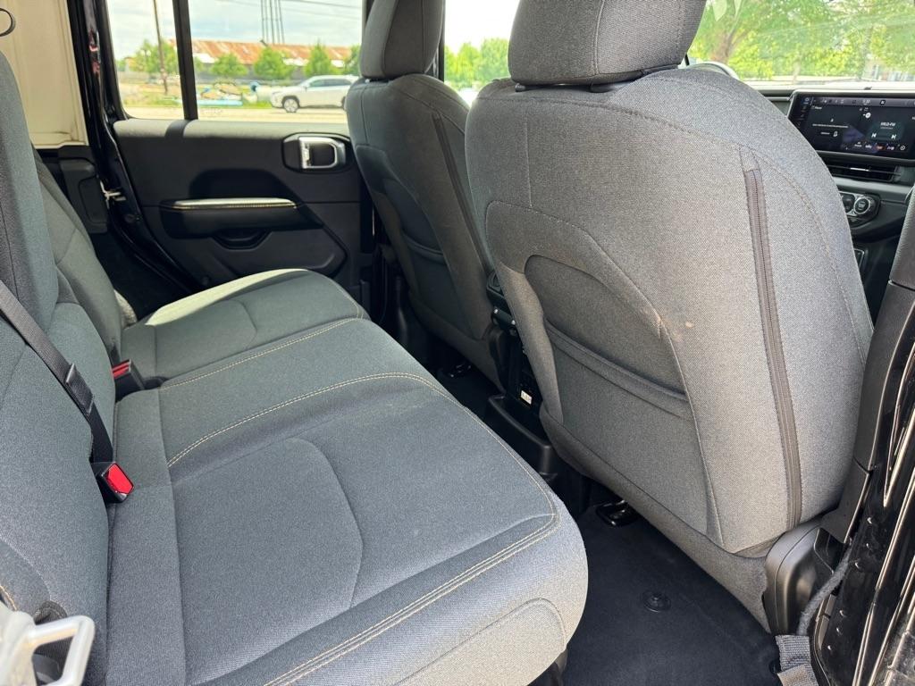 Jeep Wrangler 4xe Sahara 2024