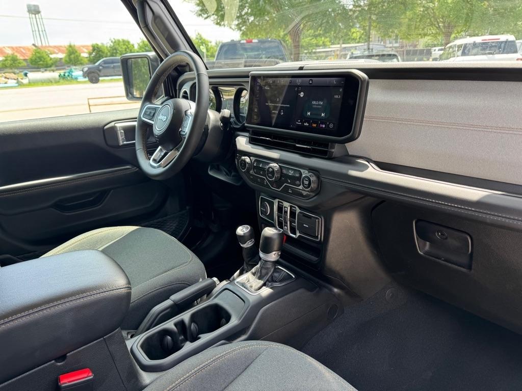 Jeep Wrangler 4xe Sahara 2024