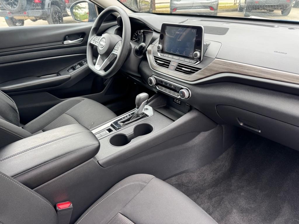 Nissan Altima 2.5 SV AWD 2025