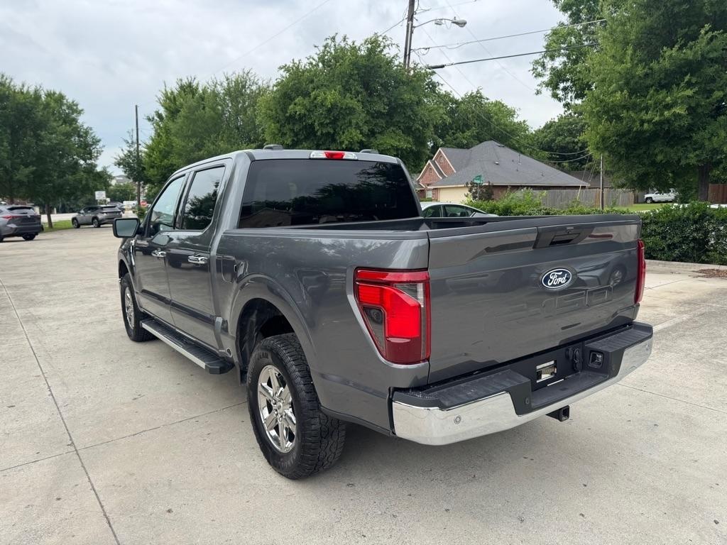 Ford F-150 XLT SuperCrew 4WD 2025