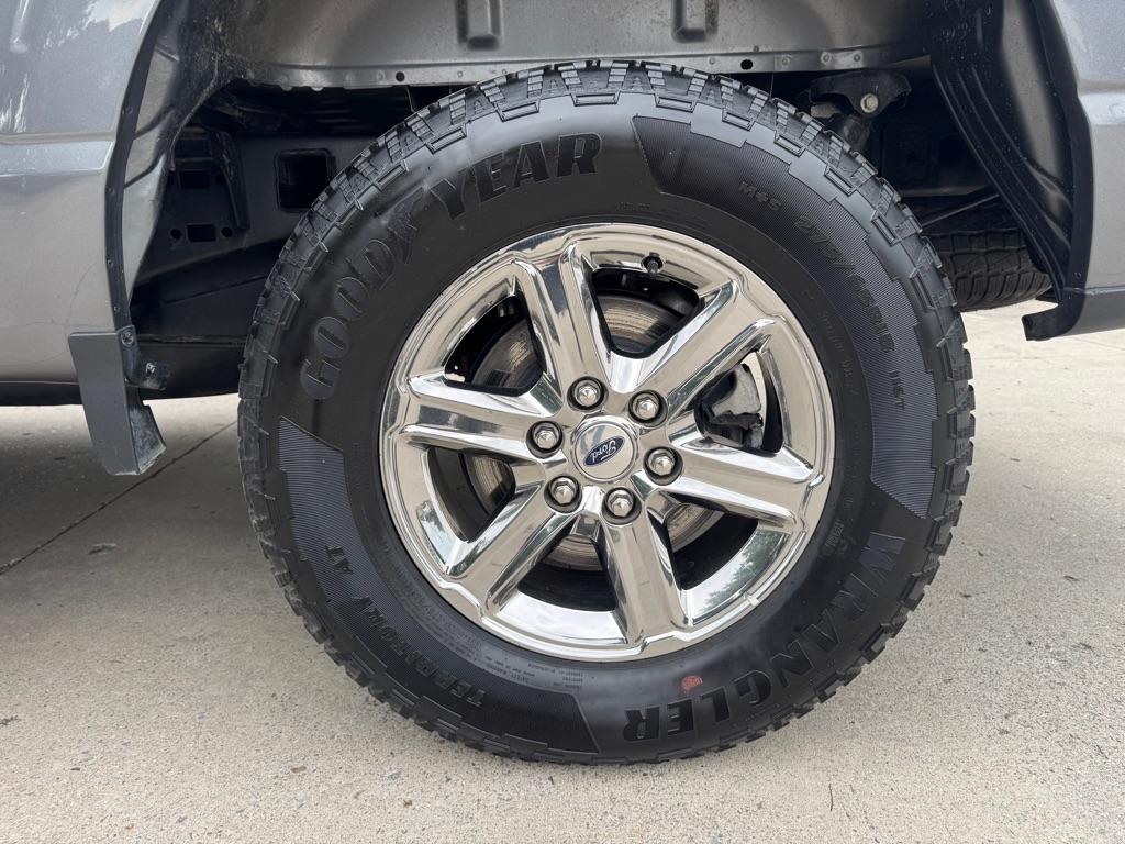 Ford F-150 XLT SuperCrew 4WD 2025