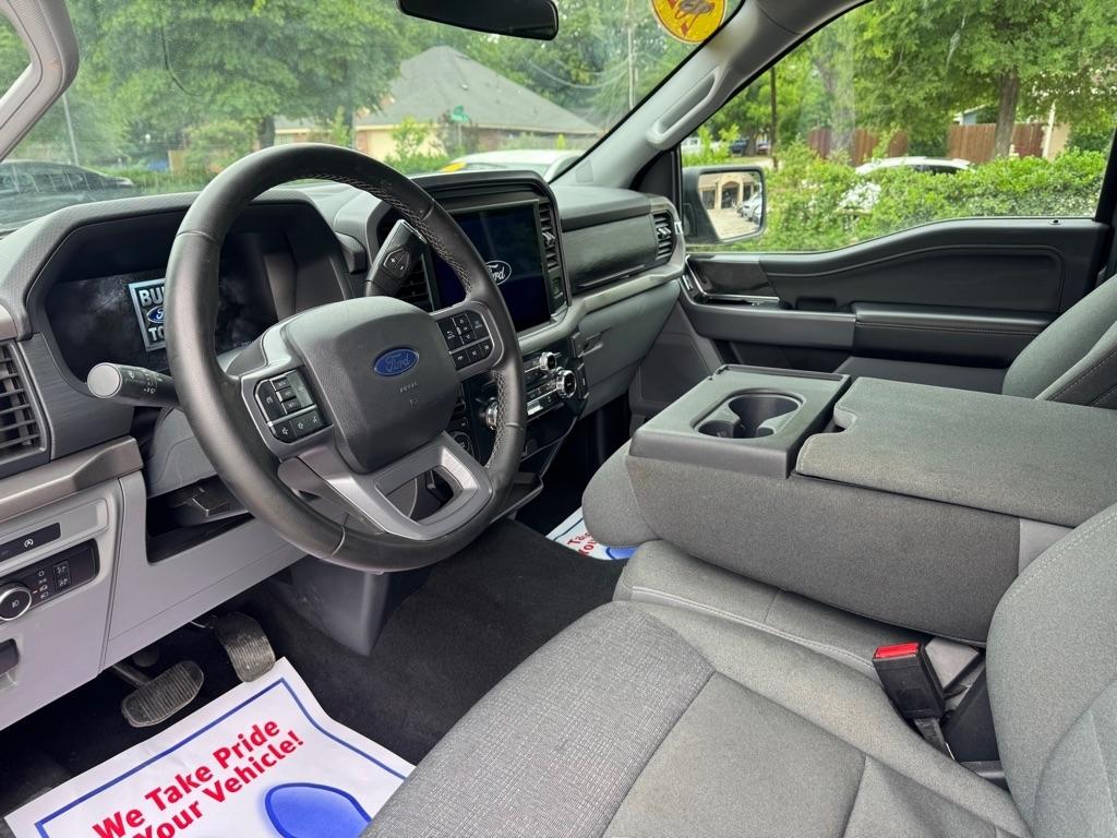 Ford F-150 XLT SuperCrew 4WD 2025