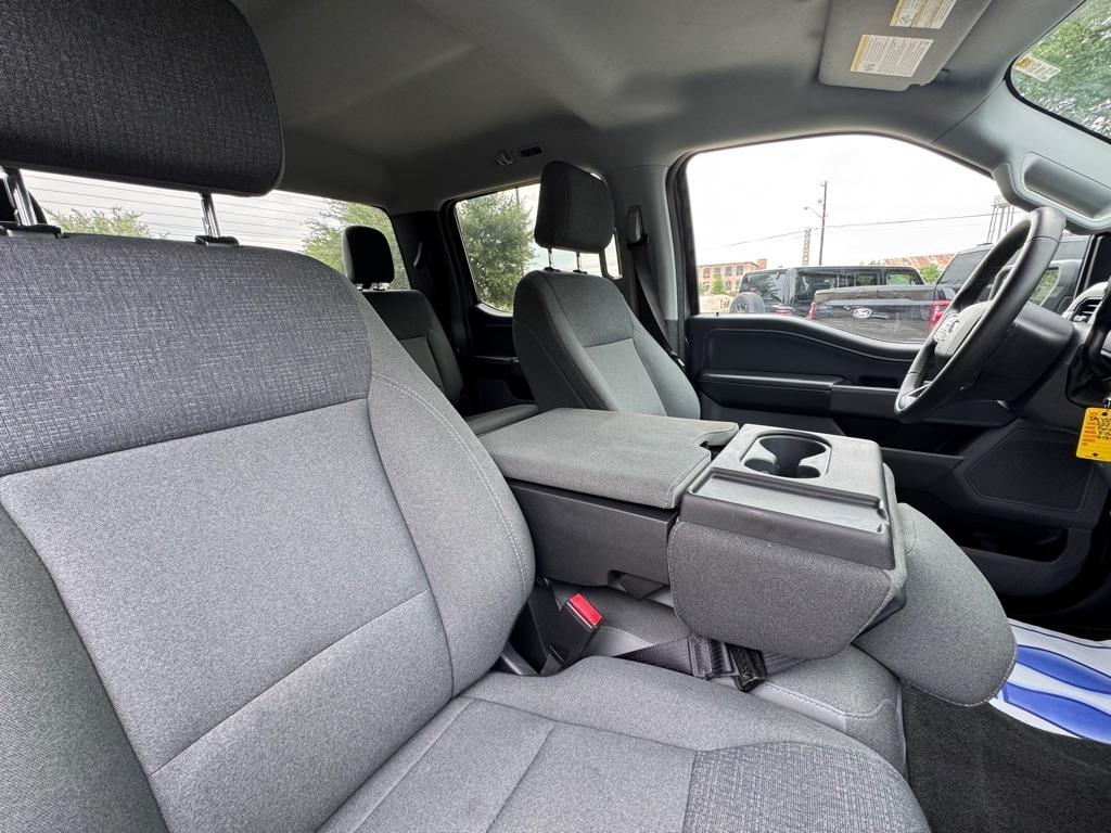 Ford F-150 XLT SuperCrew 4WD 2025