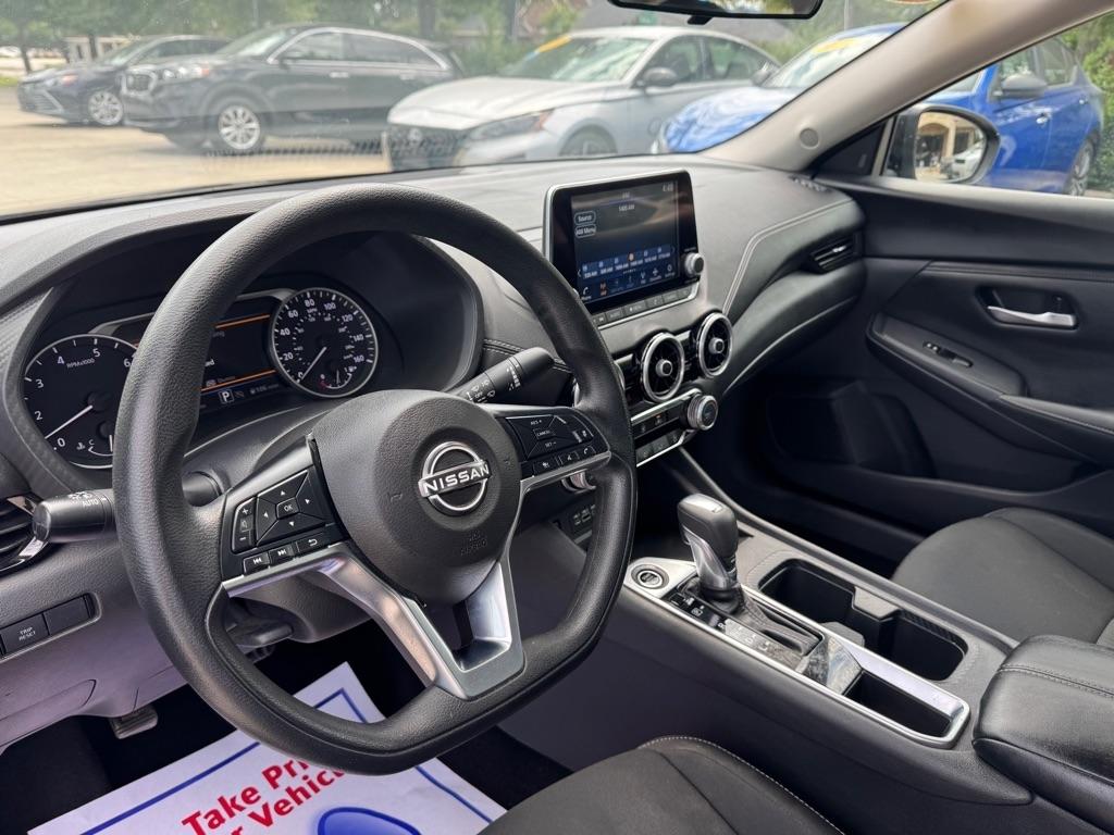 Nissan Sentra SV 2024