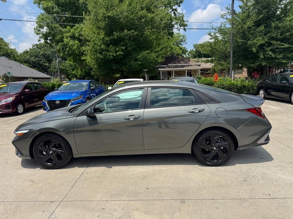 Hyundai Elantra SEL Sport 2026